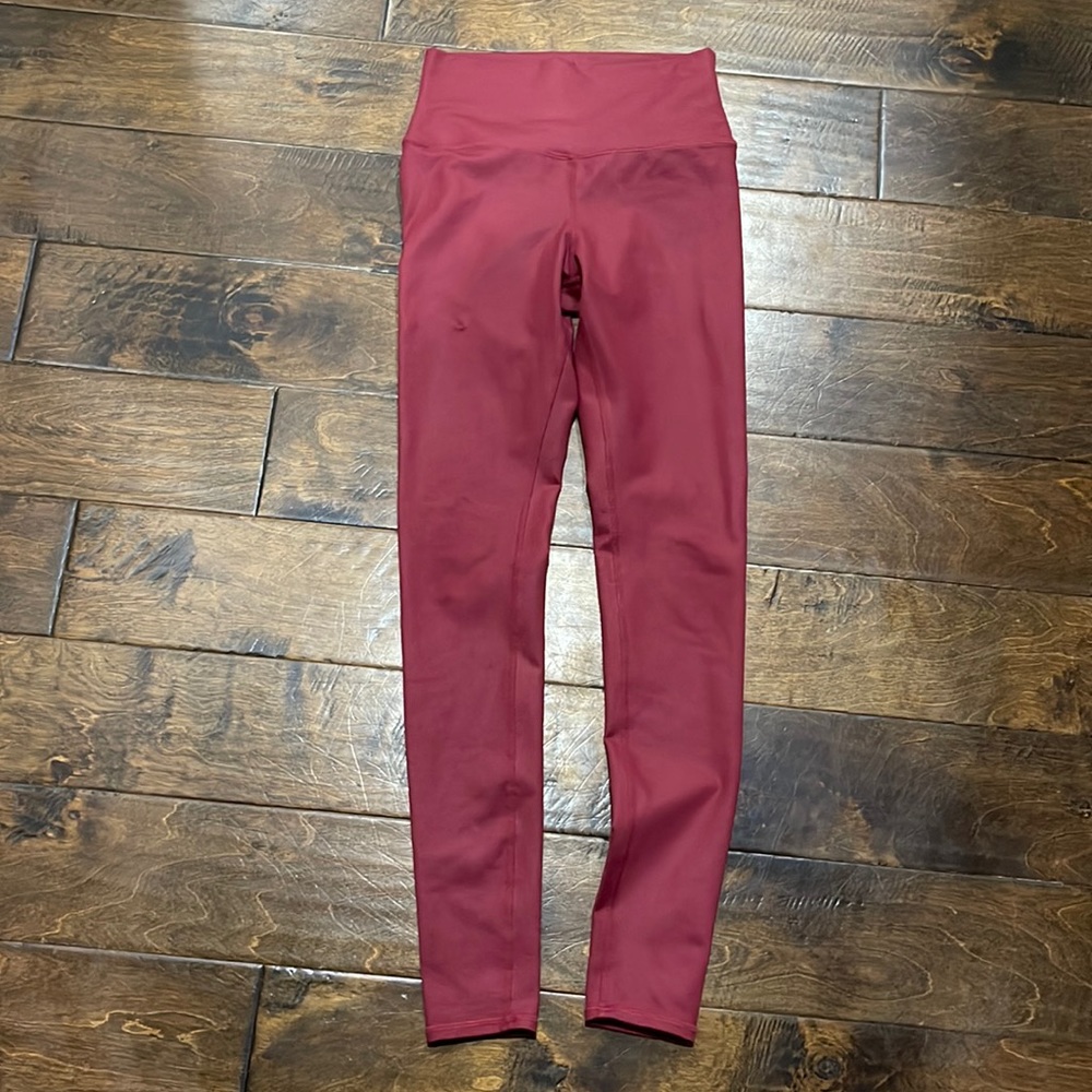 EUC! Alo high waisted red velvet glossy leggings in XS!